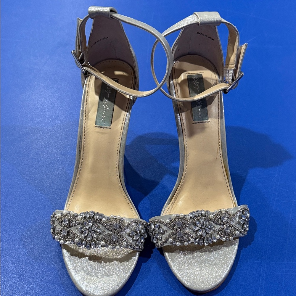 Elegant Silver Women's Sandals